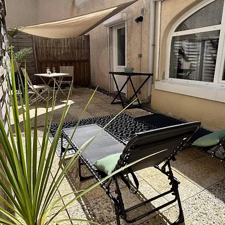 Avec Terrasse Lägenhet *